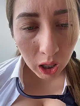 _Susy-Office1 Webcam-Show