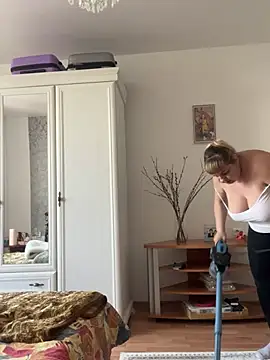 LanaSoftt's Live XXX Chat