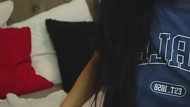 BellaNoirX's Live XXX Chat