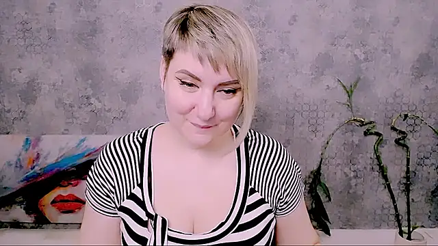 Djullia Live XXX Chat