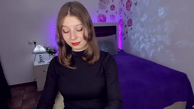 RinaMoore Chat XXX live