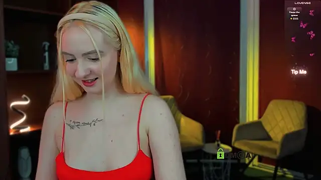 mila_glow1's Live XXX Chat