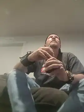 yourMasterisBored: вебкам-шоу