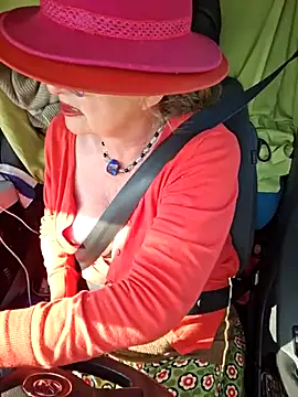 دردشة Hot-Muci الجنسية المباشرة