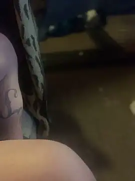 Ldnick69 Adlı Modelin Canlı XXX Sohbeti