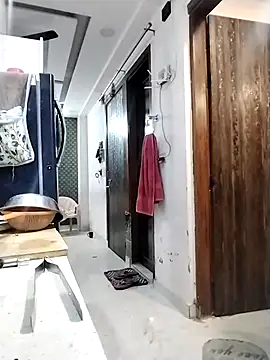 hotindianstud Adlı Modelin Canlı XXX Sohbeti