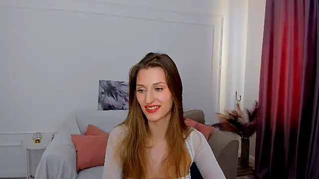 NaturalBeaty's Live XXX Chat