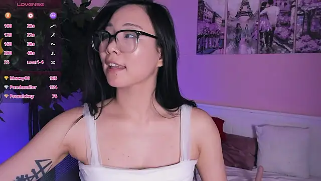 Chat XXX en directo de Inari_Okami_