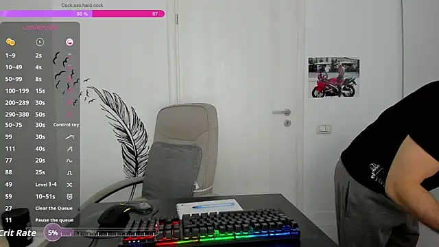 ZackFraser's Live XXX Chat