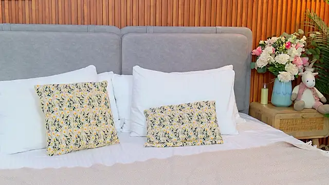 Sandy_Edvards Chat XXX in diretta