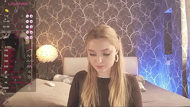 MiaMiaMeow 现场XXX聊天