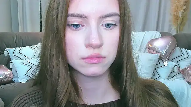 Erica_Kiss 现场XXX聊天