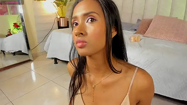 anny_kiut 现场XXX聊天