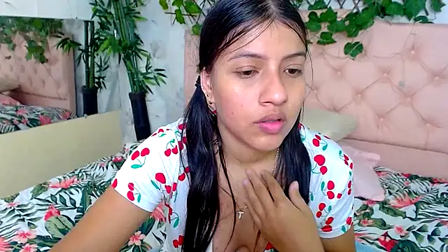 zara_cute 现场XXX聊天