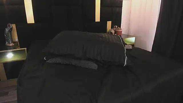 Lucio__Fox's Live XXX Chat