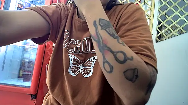 Little_Doll25 Adlı Modelin Canlı XXX Sohbeti