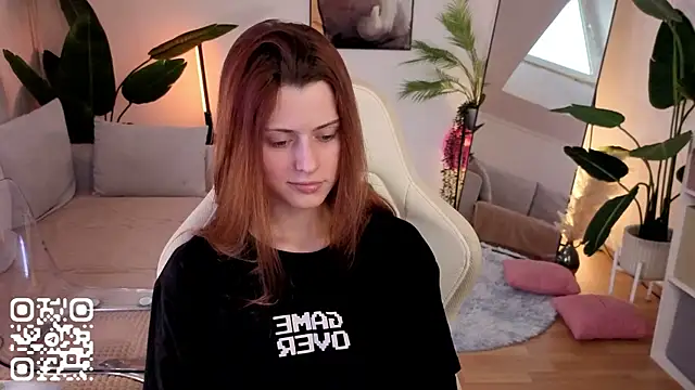 doll_lesli Adlı Modelin Canlı XXX Sohbeti