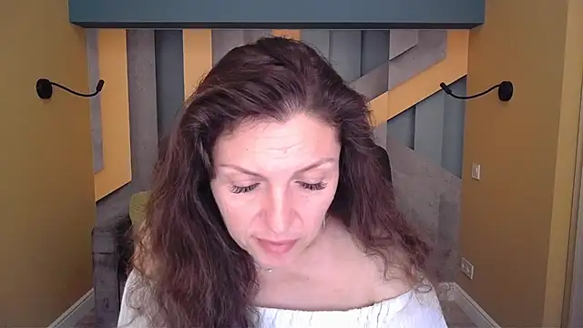 EllaLong Adlı Modelin Canlı XXX Sohbeti