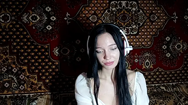 VanettaHartong Adlı Modelin Canlı XXX Sohbeti