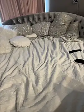 PinaColaBoom's Live XXX Chat