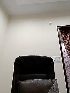 SEEMA_127 লাইভ XXX চ্যাট