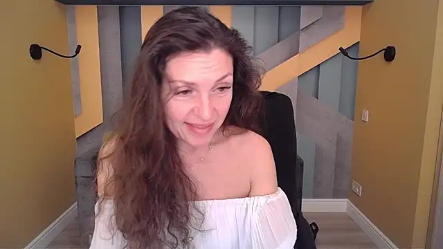 Онлайн чат XXX EllaLong