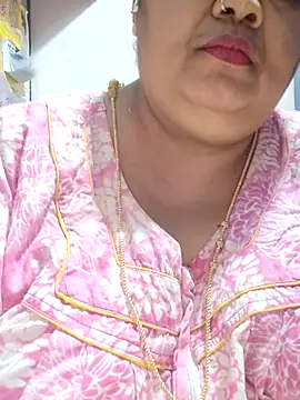 tamilthanushri Live XXX Chat