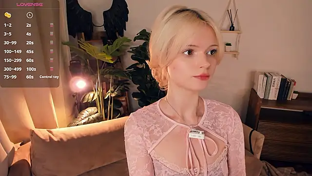 LaureMestler's Live XXX Chat