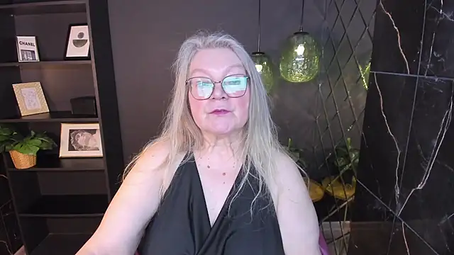 NataliMellow's Live XXX Chat