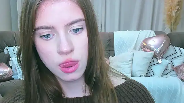 Erica_Kiss' Live XXX Chat