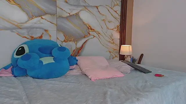 Chatroom XXX en direct de ahvi_ebony