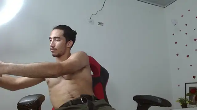 Caius_fox's Live XXX Chat