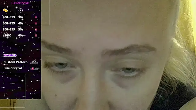 CurvyWild_Lady30 Adlı Modelin Canlı XXX Sohbeti