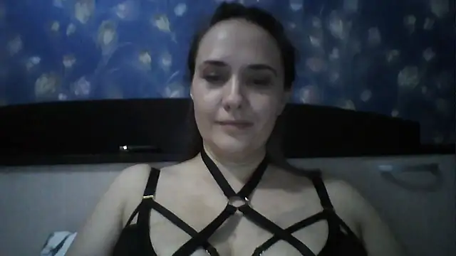 Alisa07qw Adlı Modelin Canlı XXX Sohbeti