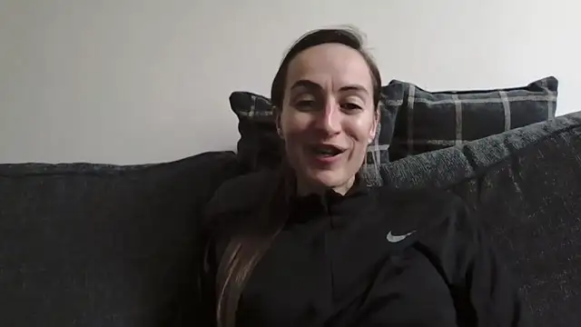 Chat +18 de SportyBella_91 ao vivo