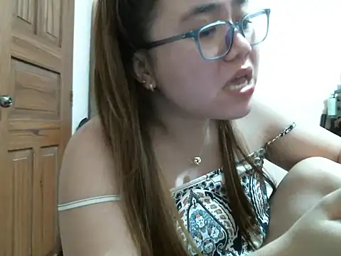 im_your_secret Adlı Modelin Canlı XXX Sohbeti