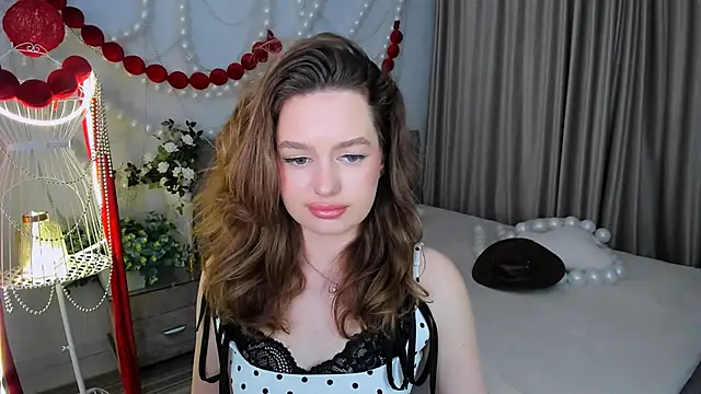 MiracleCurly's Live XXX Chat