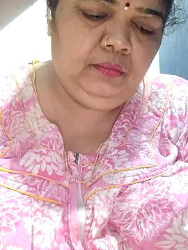 tamilthanushri Adlı Modelin Canlı XXX Sohbeti