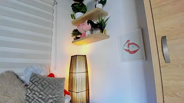 sara_madrid's Live XXX Chat