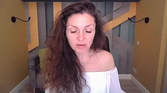 EllaLong – Naživo XXX chat