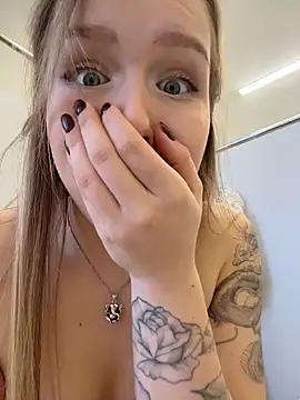 Chat +18 de Liza_risky ao vivo