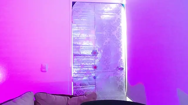 milfrousse Live XXX-Chat