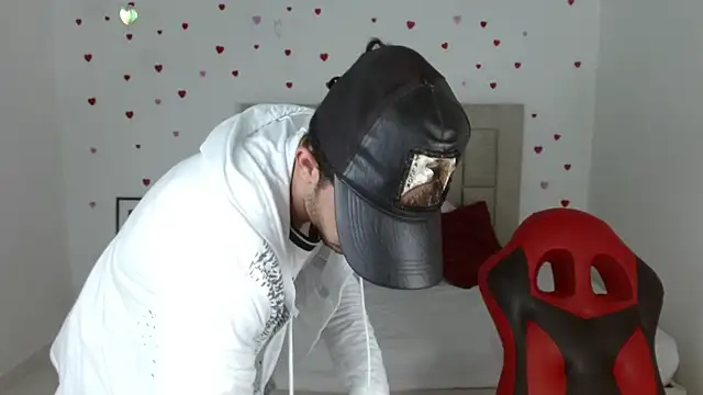 Chat XXX ao vivo de Caius_fox