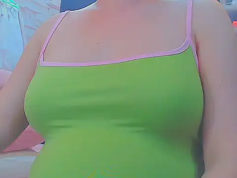 keepmepregnantT's Webcam Show