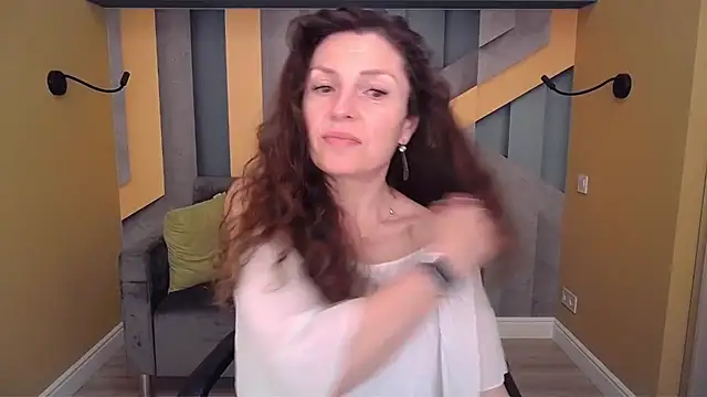 Chat +18 de EllaLong ao vivo