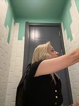 VikaBunny1 – Naživo XXX chat