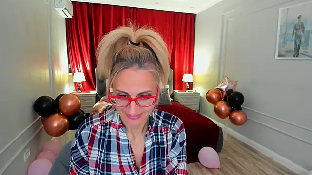 MuseOfStage's Live XXX Chat