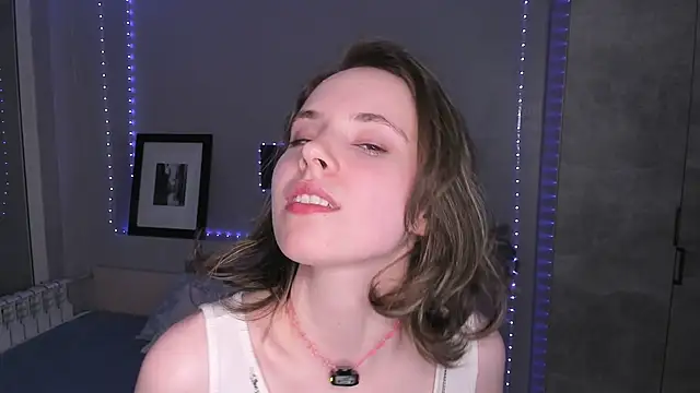 Chatroom XXX en direct de CrystaLeah