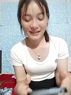 little-green-sproutのライブXXXチャット