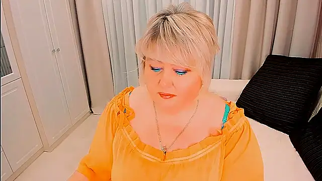 BIGTITSBBWのライブXXXチャット